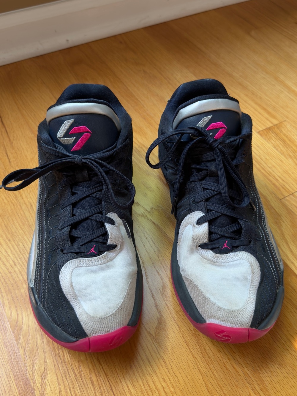 Jordan Luka 4 Navidor Sneakers